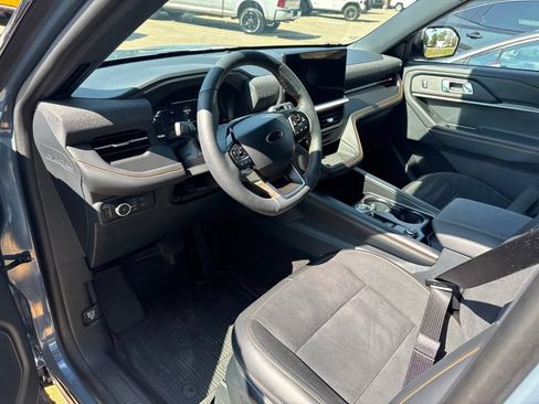 Used 2026 Ford Explorer Tremor w/ Tremor Convenience Package AWD/4WD image 10
