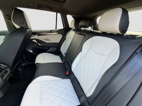 New 2026 Volkswagen Tiguan SEL R-Line AWD/4WD image 20