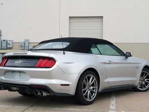 Used 2018 Ford Mustang GT Premium w/ Equipment Group 401A RWD image 3