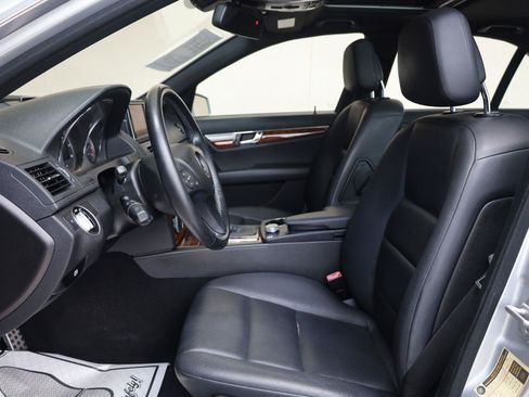 Used 2011 Mercedes-Benz C 300 4MATIC Sedan image 25