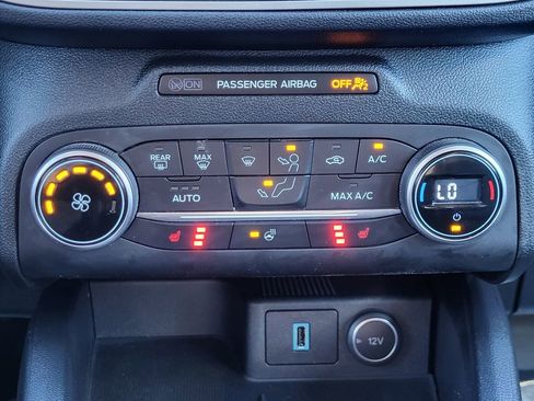 Used 2020 Ford Escape SEL image 10