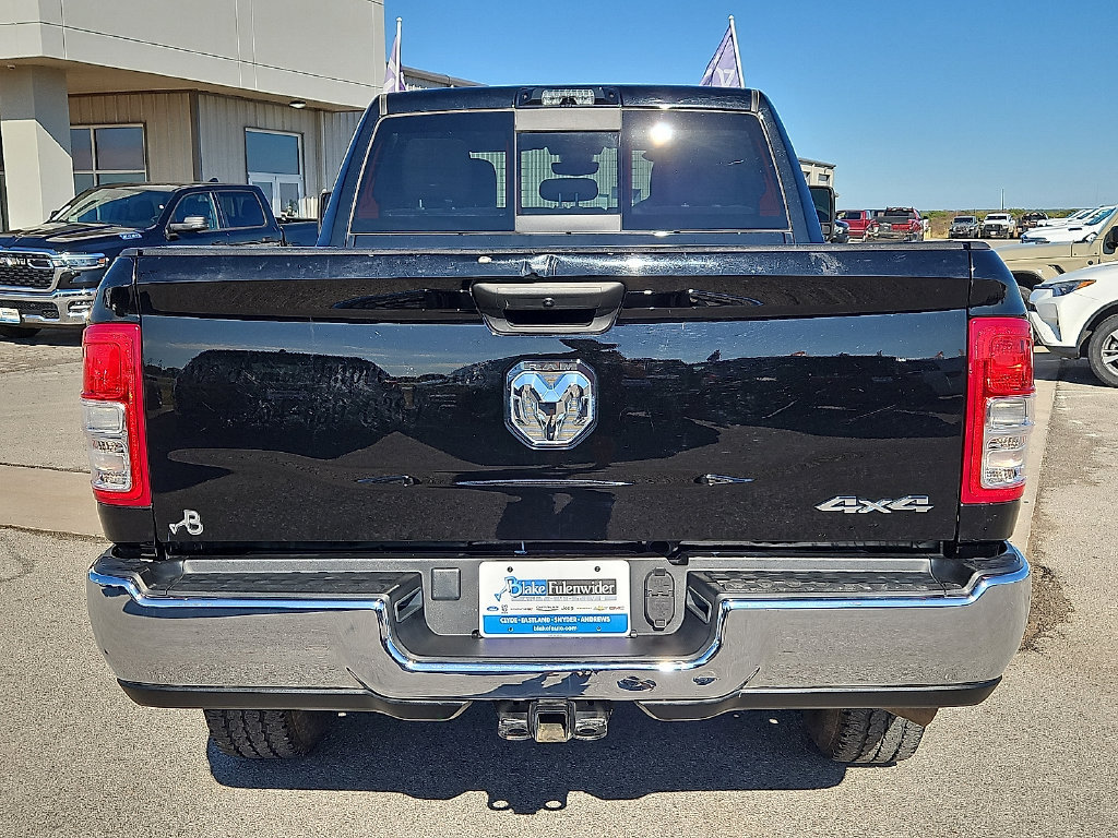 Used 2024 RAM 2500 Tradesman w/ Chrome Appearance Group AWD/4WD image 6