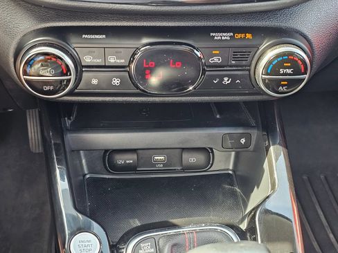Used 2020 Kia Soul GT-Line Turbo FWD image 16