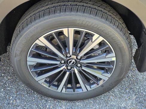 New 2026 Nissan Pathfinder Platinum image 47