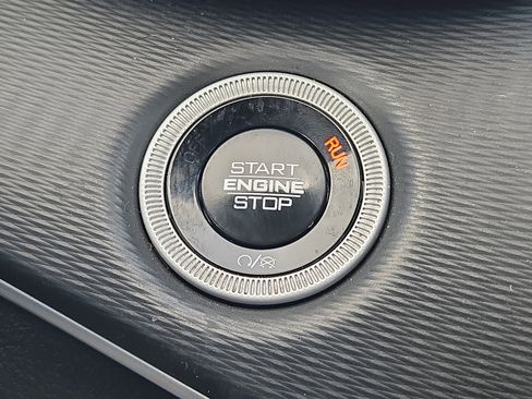 Used 2024 Jeep Grand Cherokee L Laredo image 15