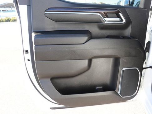 Used 2024 GMC Sierra 1500 SLT image 12