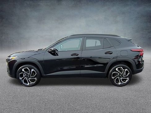 Certified 2024 Chevrolet Trax RS w/ Driver Confidence Package FWD image 5