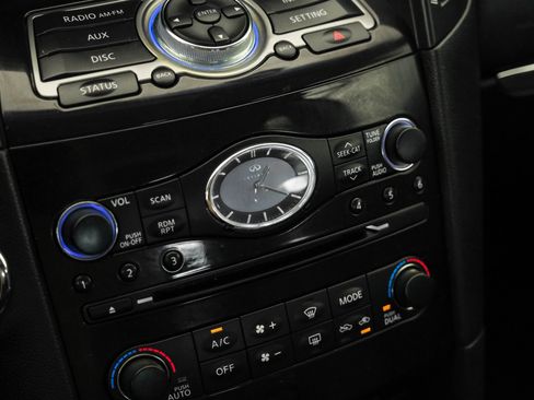 Used 2014 INFINITI QX70 3.7 image 30