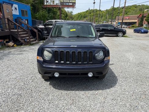 Used 2016 Jeep Patriot Sport w/ Power Value Group FWD image 4