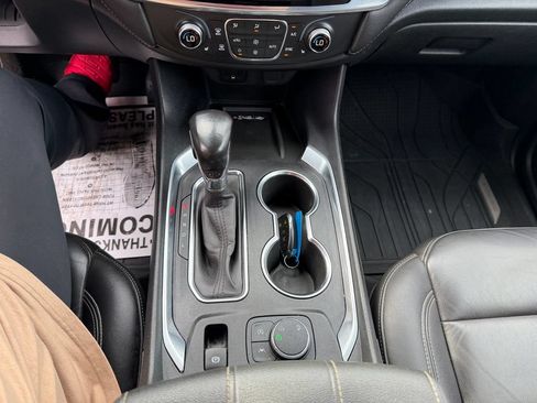 Used 2022 Chevrolet Traverse LT w/ LPO, Floor Liner Package AWD/4WD image 19