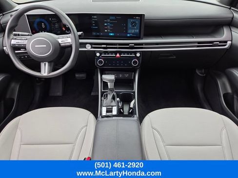 Used 2025 Hyundai Santa Cruz SEL FWD image 15