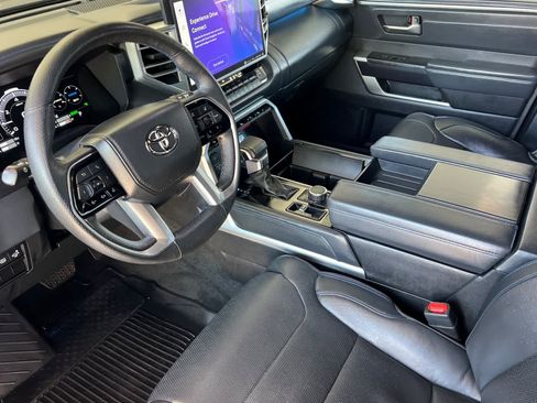 Certified 2023 Toyota Sequoia Platinum AWD/4WD image 11