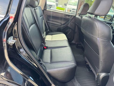Used 2016 Subaru Forester 2.5i Touring AWD/4WD image 18