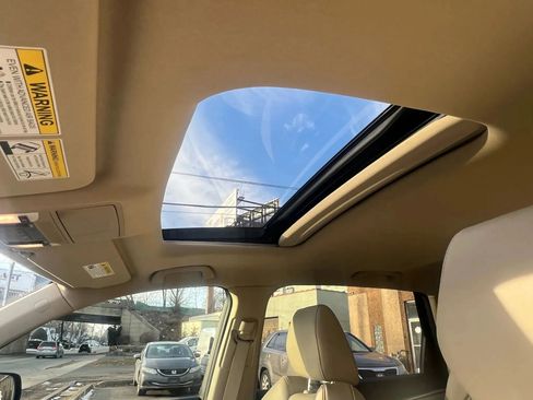 Used 2017 Acura MDX SH-AWD image 29