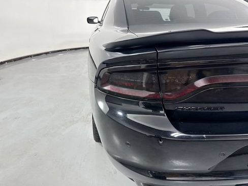 Used 2023 Dodge Charger SXT w/ Blacktop Package RWD image 29