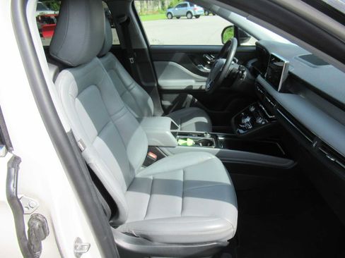 Used 2022 Lincoln Corsair FWD image 24