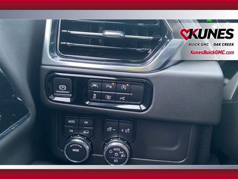 Used 2025 GMC Yukon Elevation w/ LPO, Floor Liner Package image 17