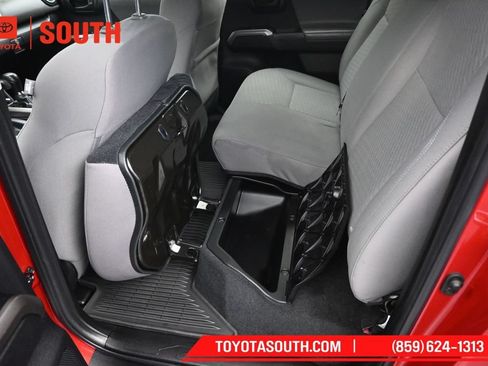 Used 2023 Toyota Tacoma SR5 AWD/4WD image 24