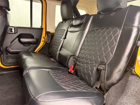 Used 2021 Jeep Wrangler Unlimited Rubicon w/ Cold Weather Group image 7