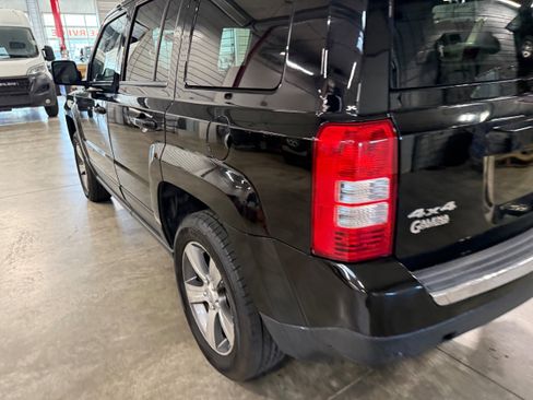 Certified 2016 Jeep Patriot High Altitude image 31