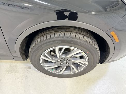 New 2026 Lincoln Corsair Premiere FWD image 29