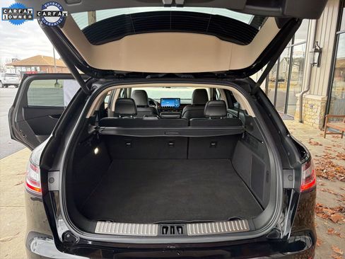 Used 2022 Lincoln Nautilus Reserve w/ Equipment Group 201A image 7