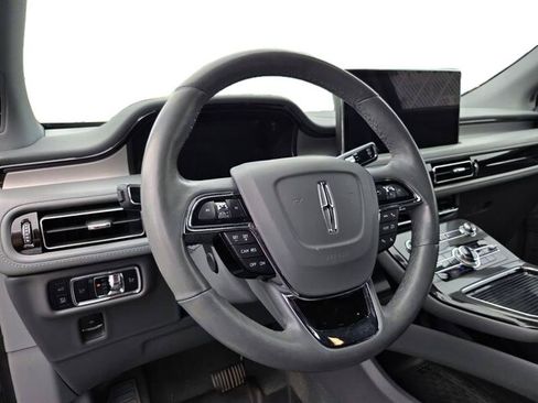 Used 2023 Lincoln Nautilus Reserve w/ Cargo Utility Package FWD image 7