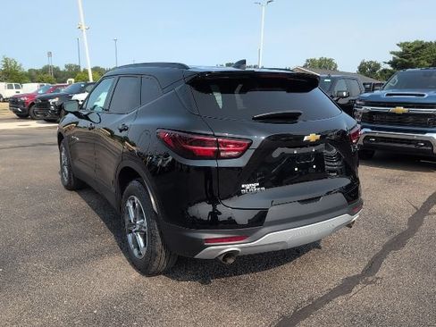 Used 2023 Chevrolet Blazer LT w/ Convenience Package FWD image 5