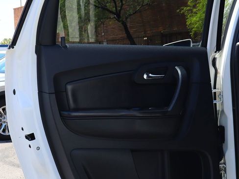 Used 2012 Chevrolet Traverse LT FWD image 33