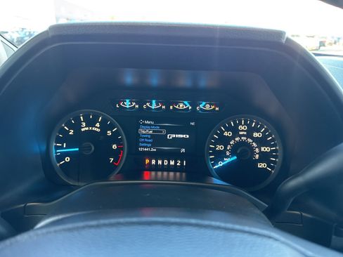 Used 2016 Ford F150 XLT w/ Equipment Group 302A Luxury AWD/4WD image 31