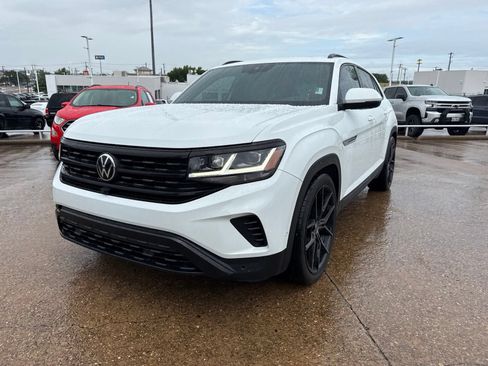 Used 2021 Volkswagen Atlas Cross Sport SEL Premium w/ Cross Sport MDO Package AWD/4WD image 3