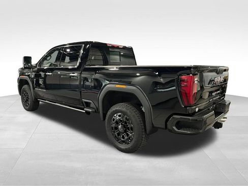 Used 2025 GMC Sierra 2500 Denali w/ Technology Package AWD/4WD image 5