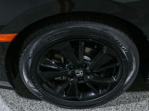 Used 2023 Honda Odyssey Sport image 11