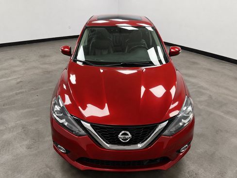 Used 2019 Nissan Sentra SR w/ Premium Package (SR) FWD image 11