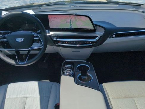 Certified 2024 Cadillac Lyriq Luxury RWD image 18