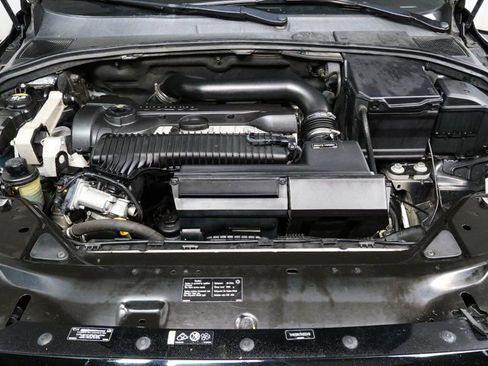 Used 2016 Volvo XC70 T5 Premier w/ Proximity Package AWD/4WD image 31