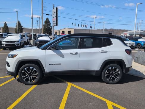 Used 2022 Jeep Compass Limited AWD/4WD image 5