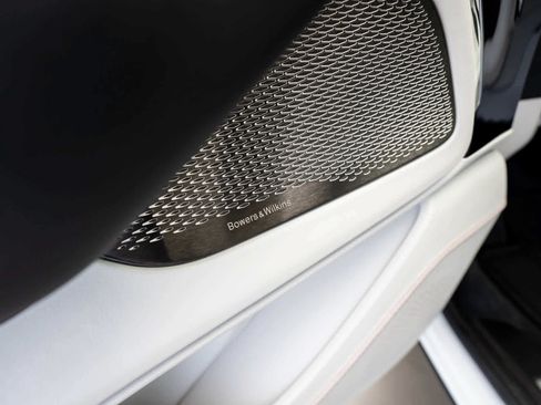 Used 2025 Aston Martin DBX 707 AWD/4WD image 21