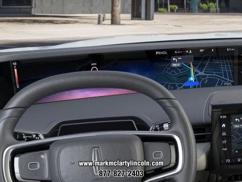 New 2026 Lincoln Nautilus Premier image 13