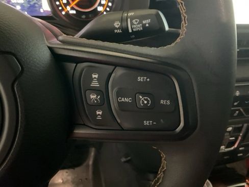 Used 2024 Jeep Gladiator Sport image 10