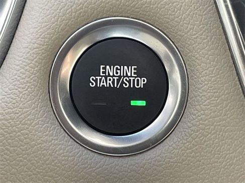 Used 2023 Chevrolet Traverse LS image 26