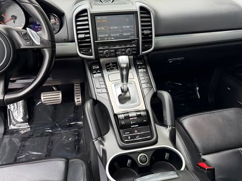 Used 2013 Porsche Cayenne GTS AWD/4WD image 43