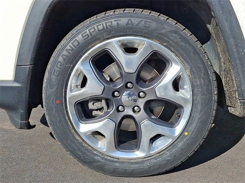 Used 2019 Jeep Compass Limited image 8