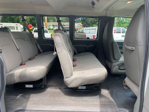 Used 2020 Chevrolet Express 2500 LS w/ Driver Convenience Package image 31