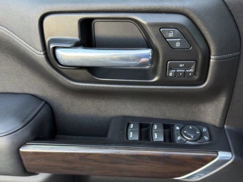 Used 2020 GMC Sierra 1500 SLT w/ SLT Premium Plus Package RWD image 33