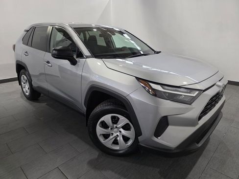 Used 2024 Toyota RAV4 LE image 7