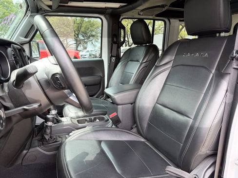 Used 2023 Jeep Wrangler Sahara w/ Cold Weather Group AWD/4WD image 7