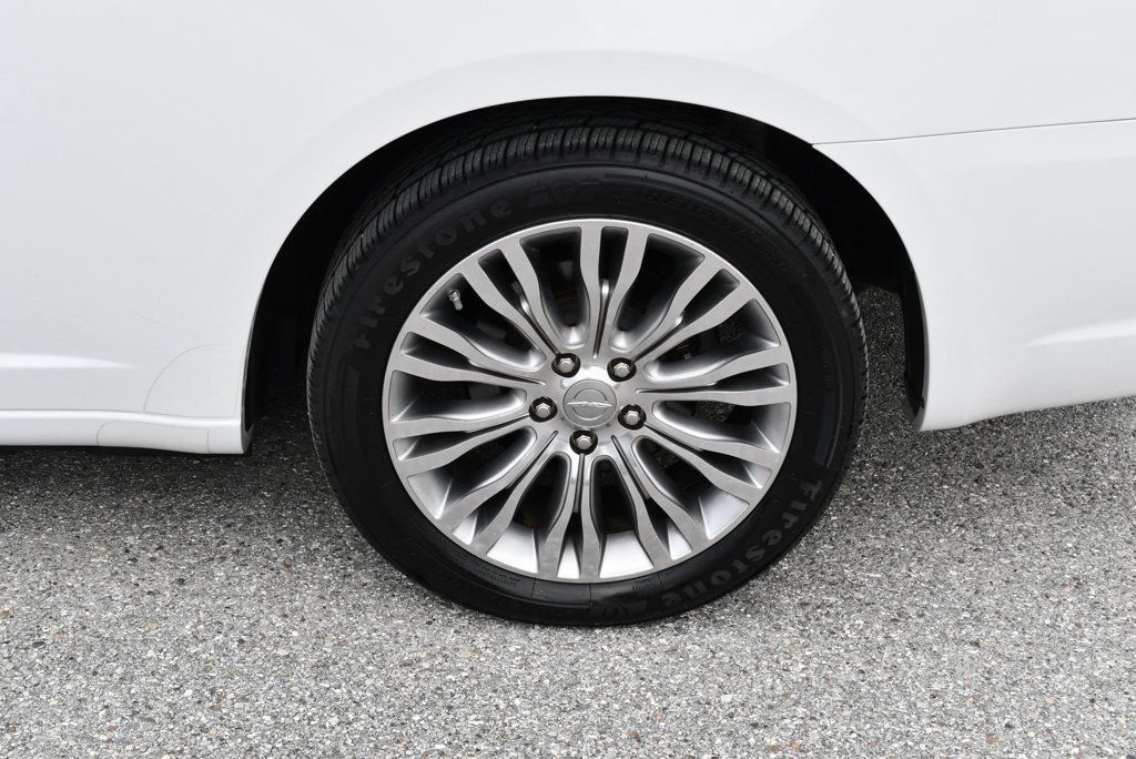 Used 2012 Chrysler 200 Limited FWD image 70
