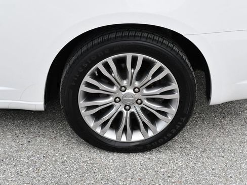 Used 2012 Chrysler 200 Limited FWD image 70