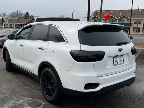 Used 2019 Kia Sorento LX image 5